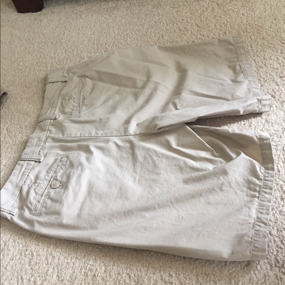 Men’s size 33 shorts - Picture 4 of 5